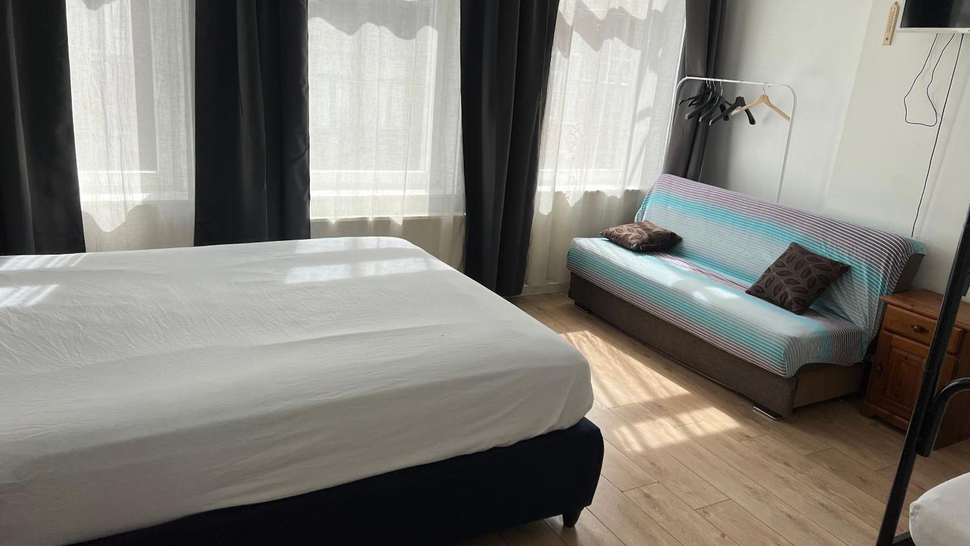 Private Lux Chamber Apartment
