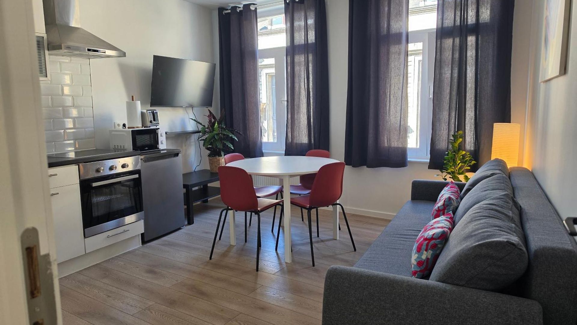 Lily's Flat Brussels