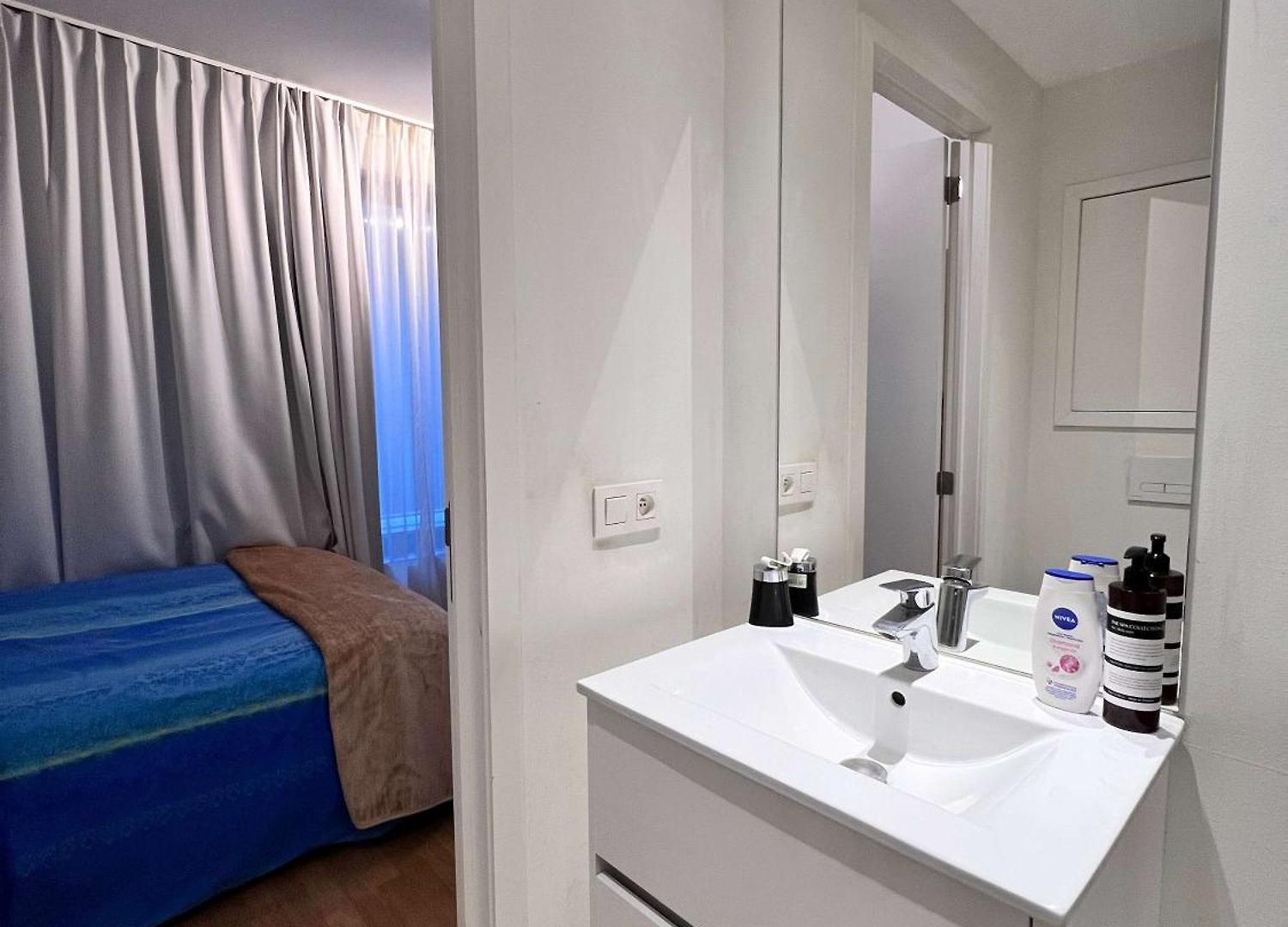 Lovely And Cosy With Balcony By Grand Place For 4 Apartment *