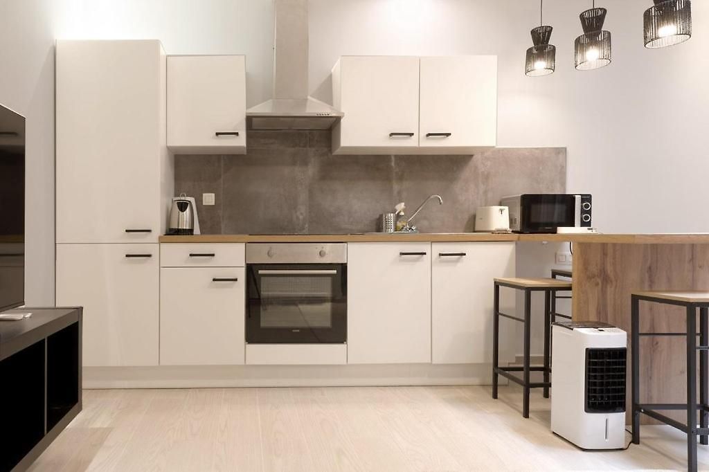 Cozy, Bright 2-bedroom Duplex In Brussels-laeken *