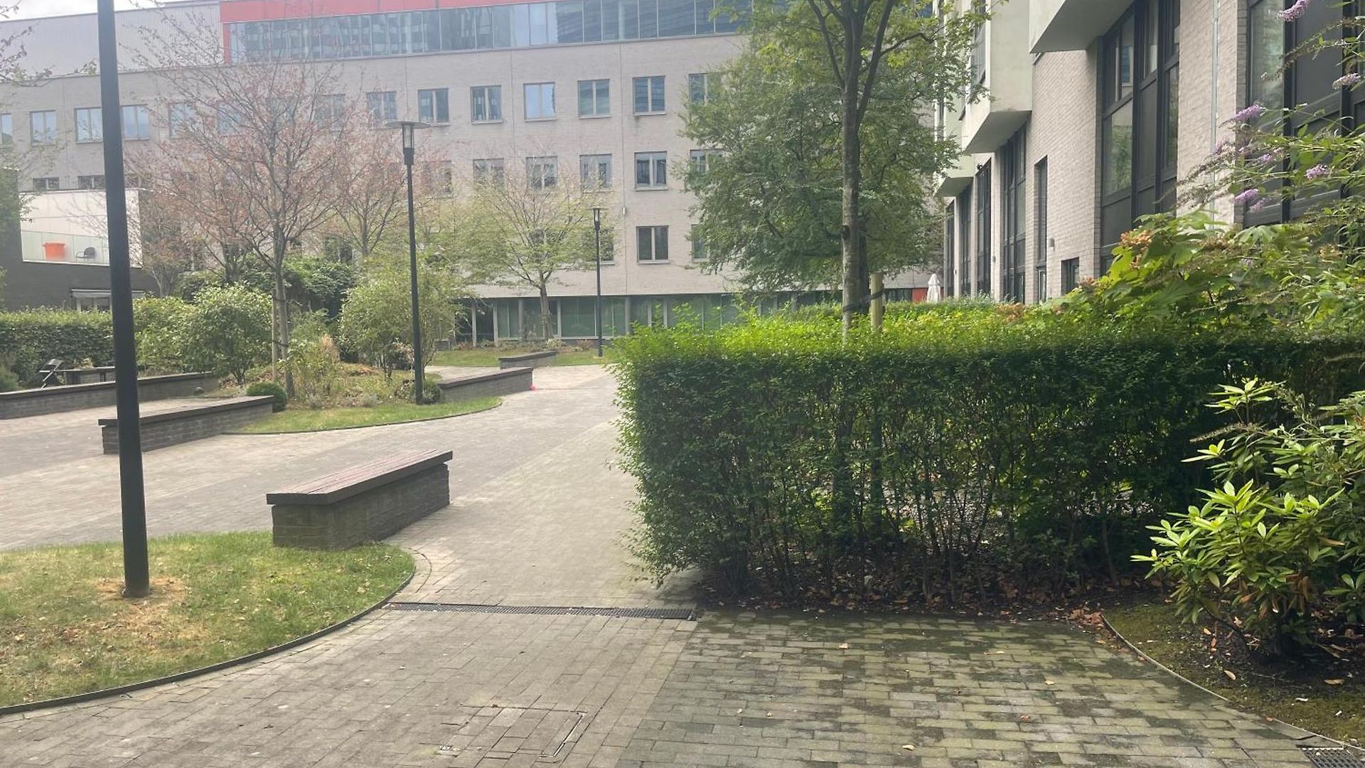 Modern Spacious 76M Apartment, 2 Sunny Terraces, Free Parking, Fast Wi-Fi, Near Brussels North Station & Tour Taxi Apartment Brussels