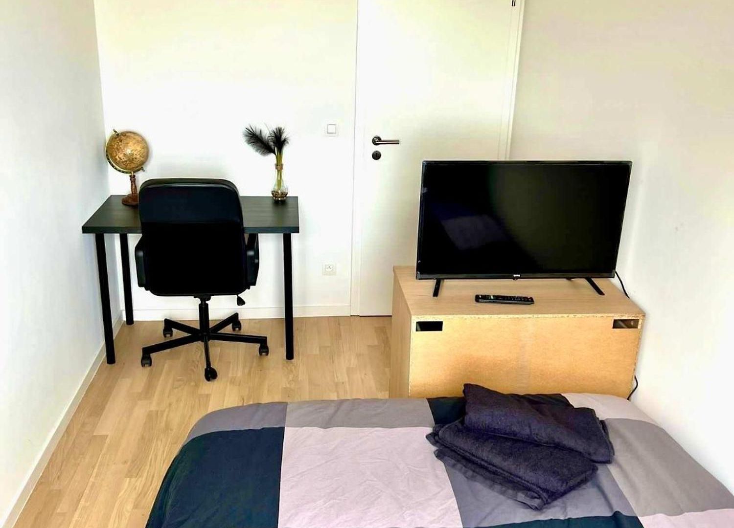 Lovely And Cosy Elegant Near Atomium, Ideal For Families Apartment *
