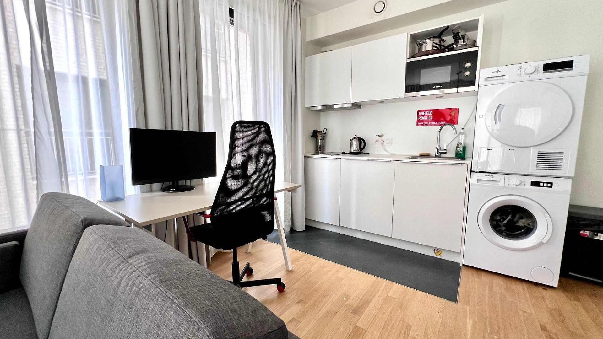 Apartment Lovely And Cosy With Balcony By Grand Place For 4 Brussels