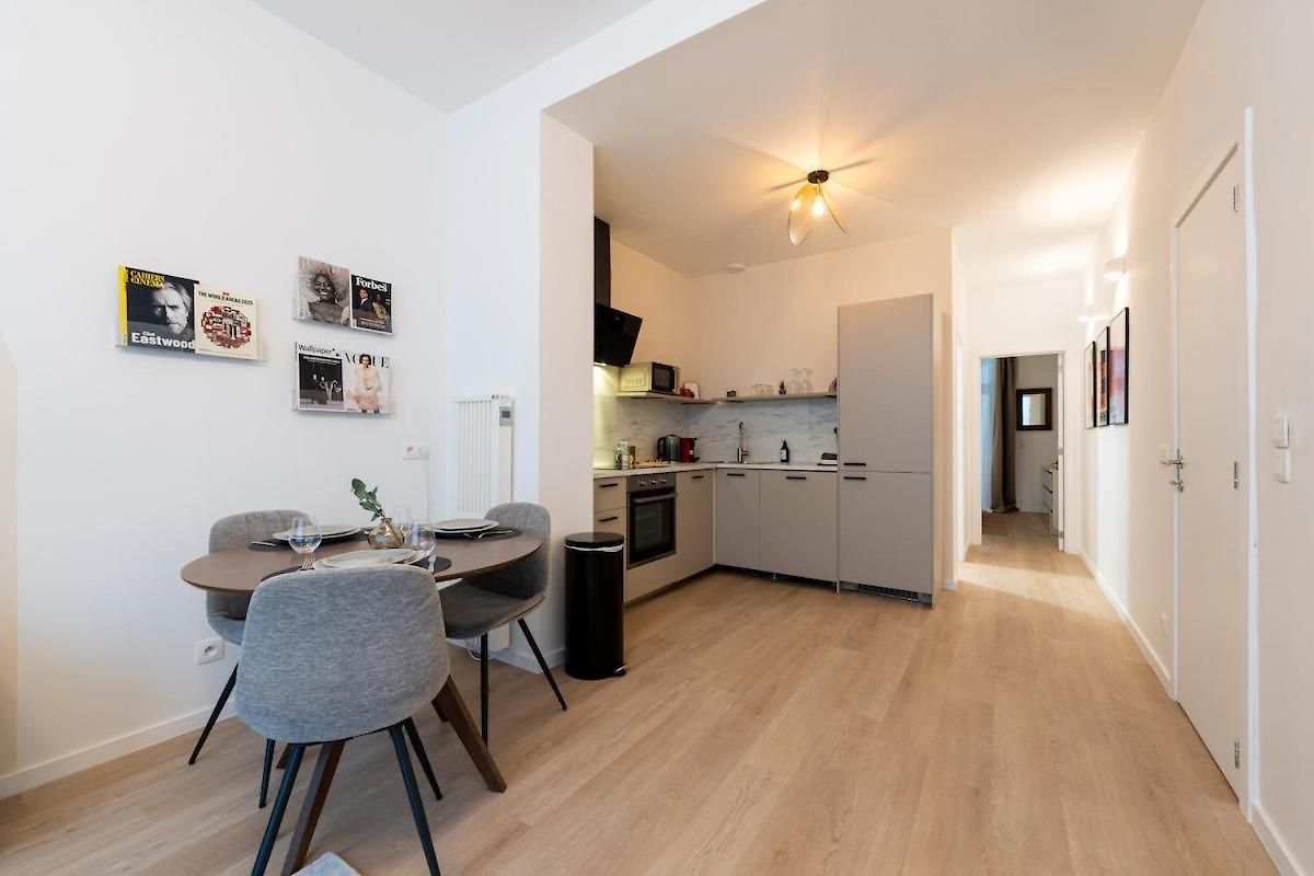 Apartment Modern Cocoon Gare Du Midi Bro14400