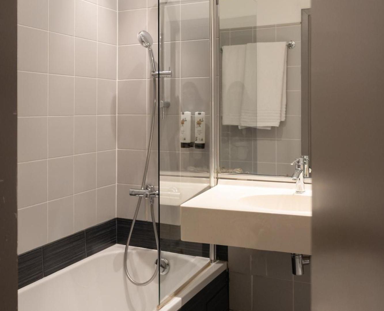 New Charlemagne Hotel 4*