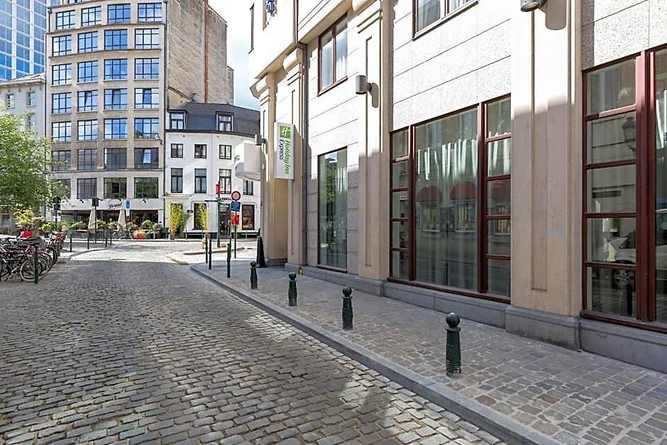 Hotel Express Brussels-grand-place By Ihg 3*
