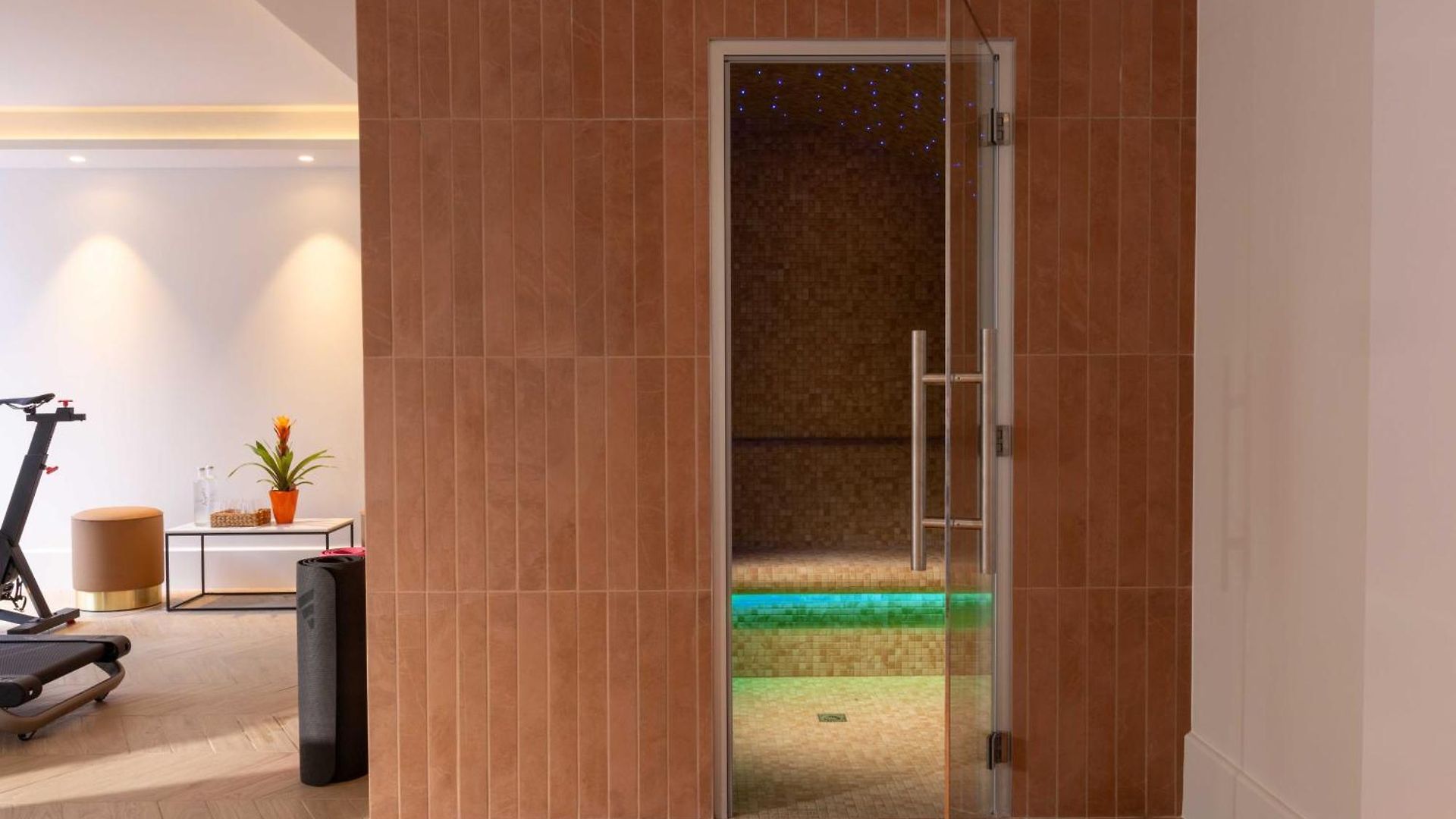 The Augustin 4*