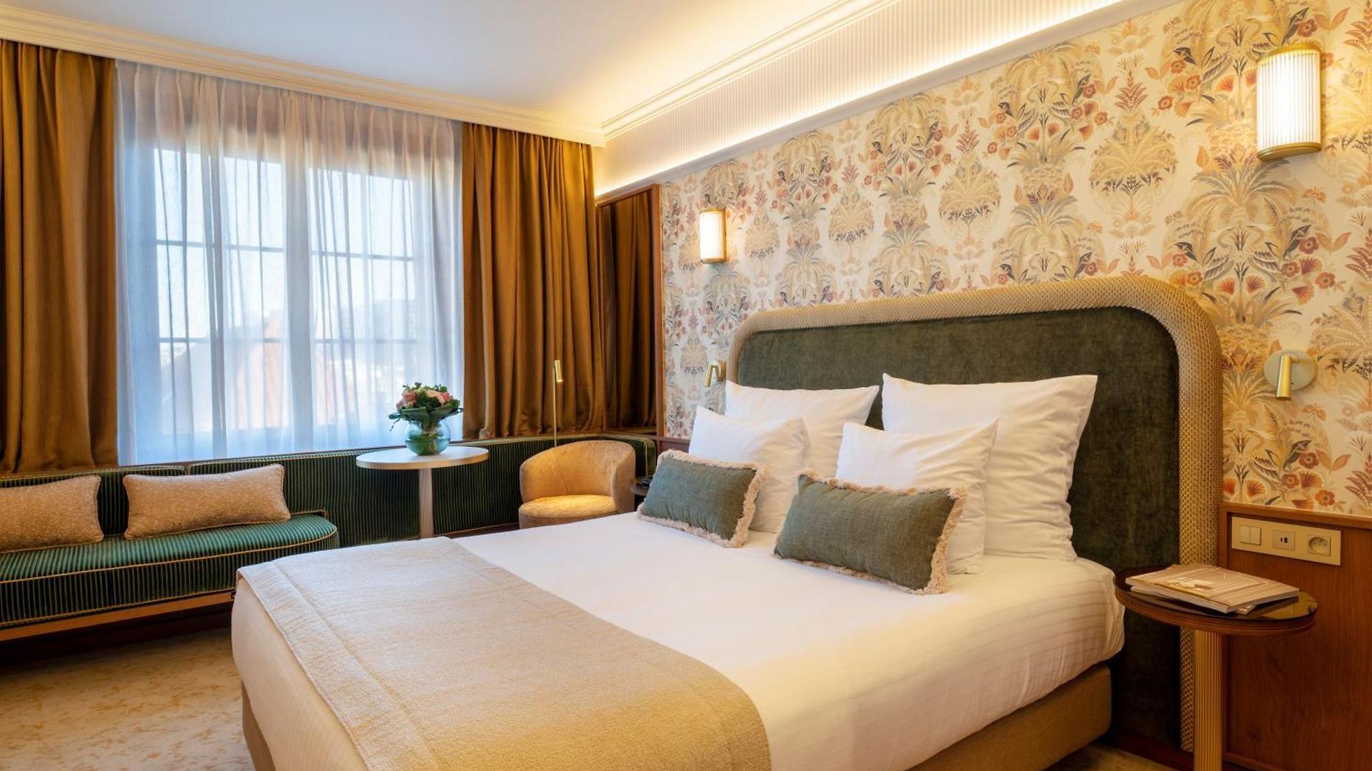 Hotel Warwick Grand-place 4*
