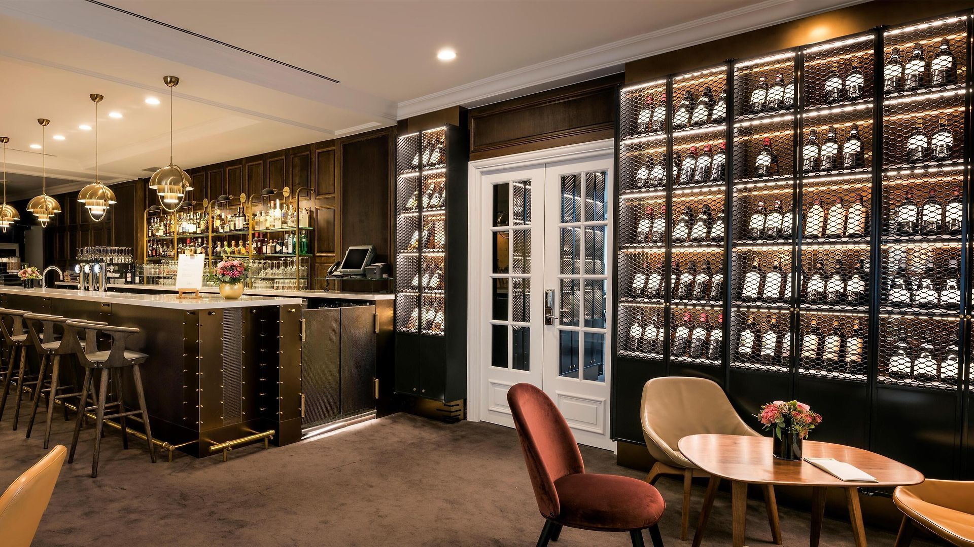 Hilton Grand Place Hotel 4*