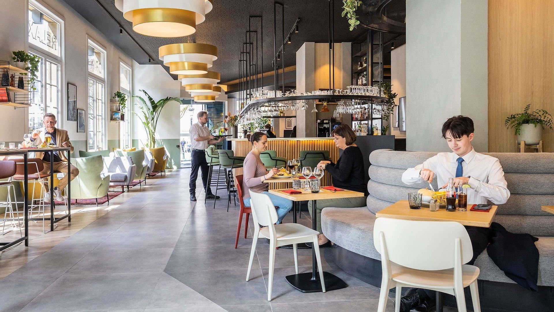 Novotel Off Grand Place 4*