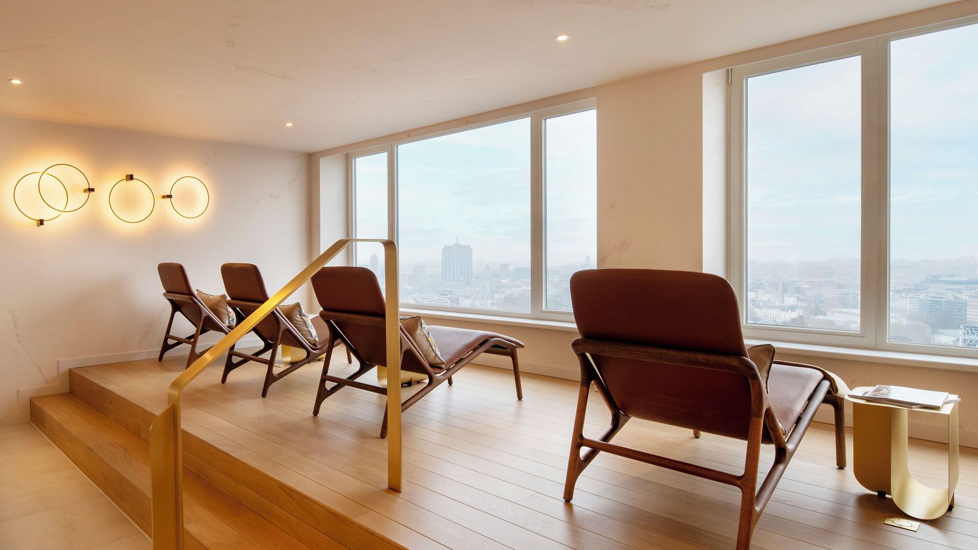 Hotel The 4*