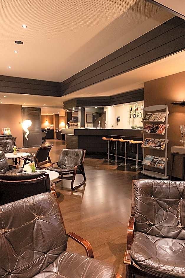 New Charlemagne Hotel