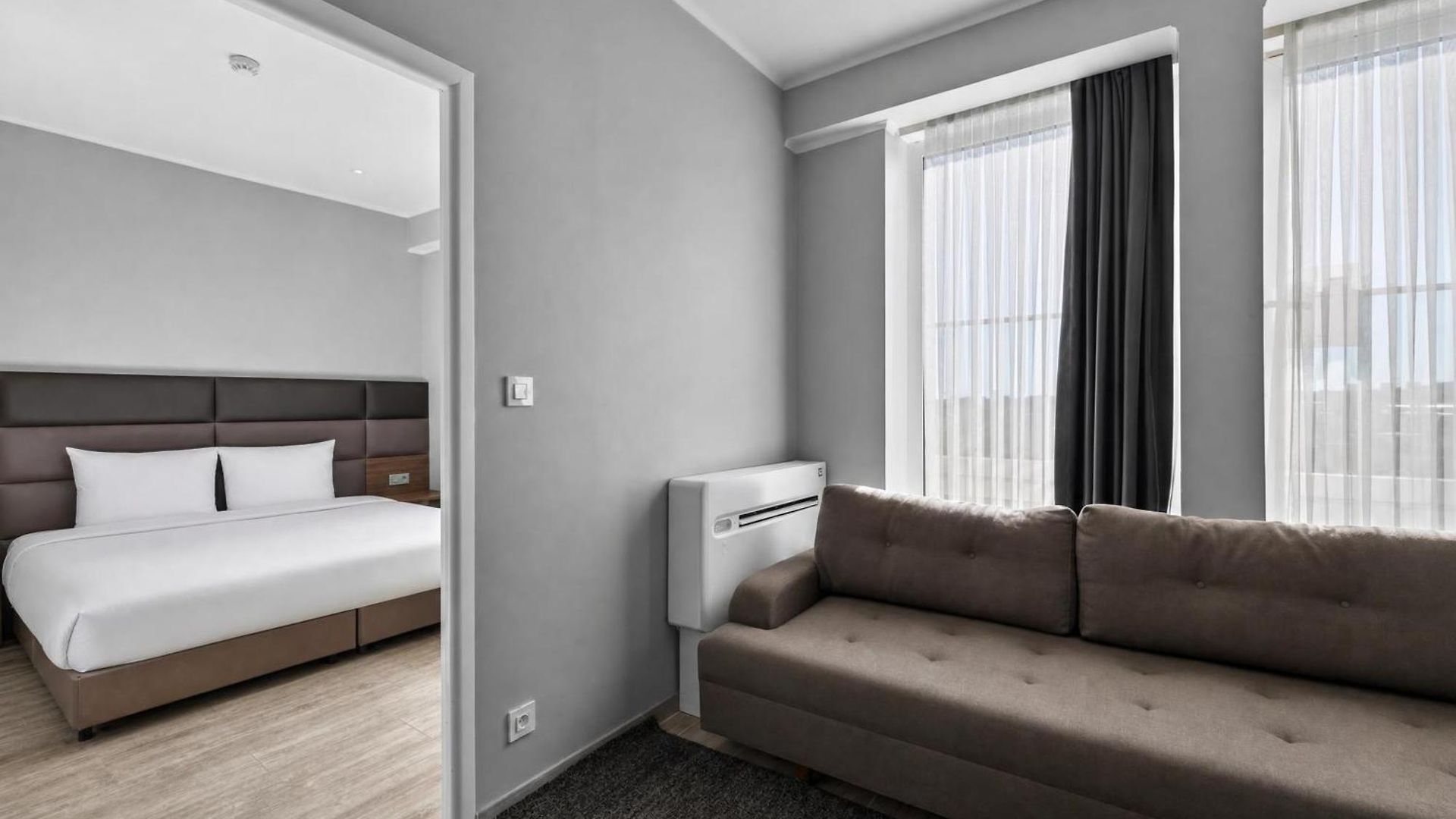 Midi 33 By Reside - New Opening Brussel