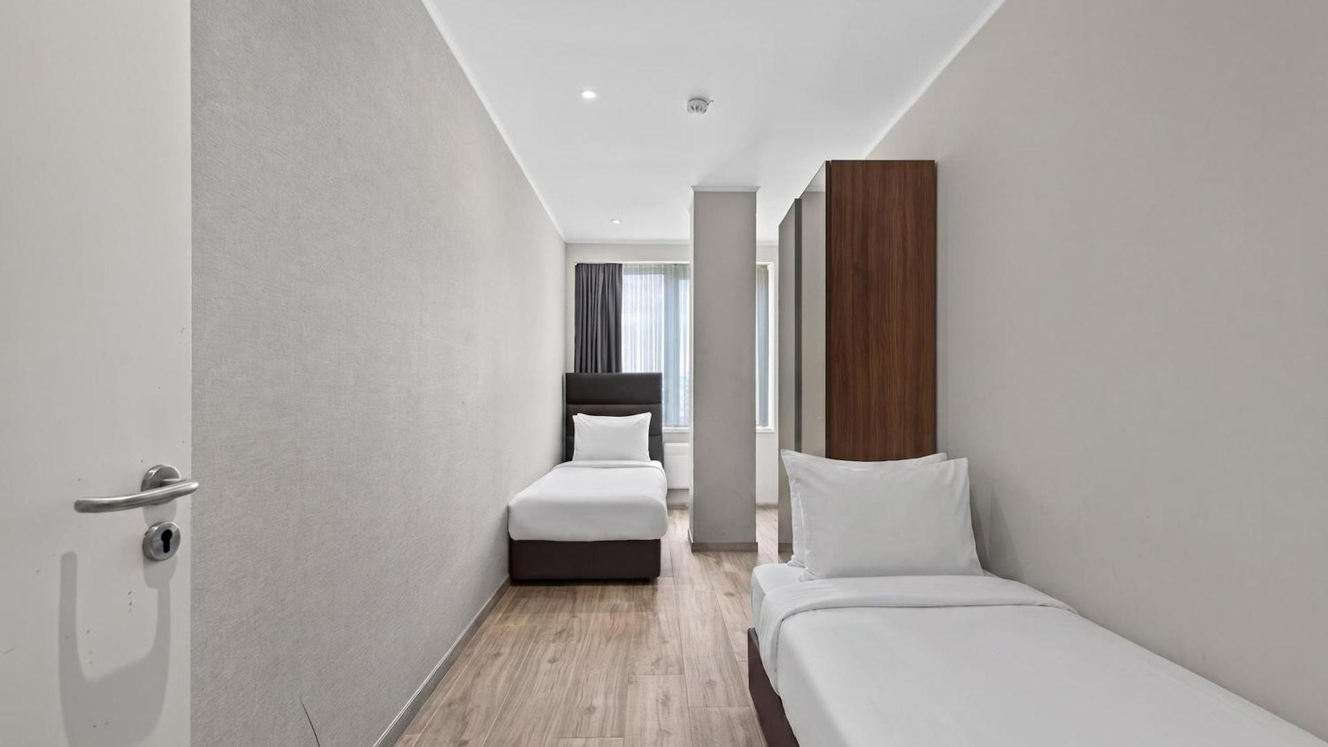 Midi 33 By Reside - New Opening Brussel