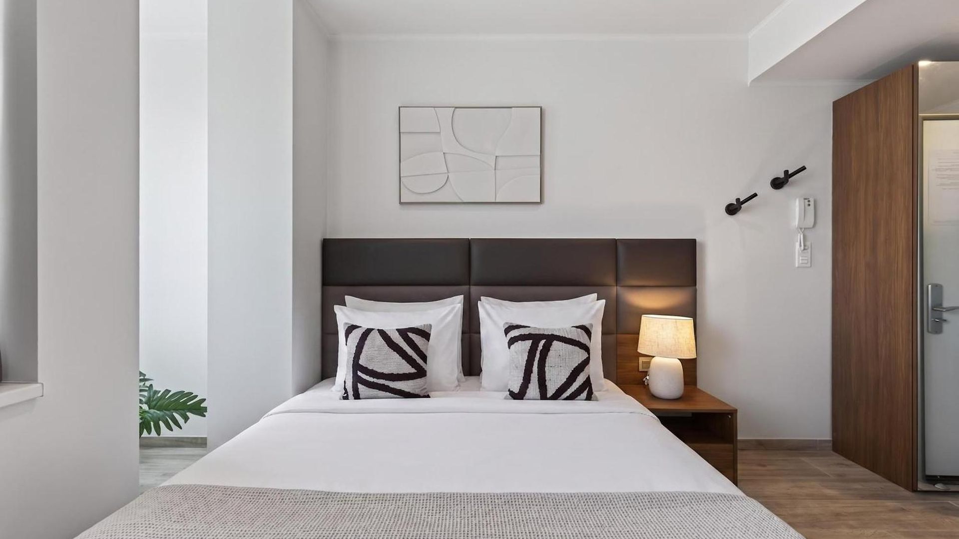 Midi 33 By Reside - New Opening Appartement Brussel