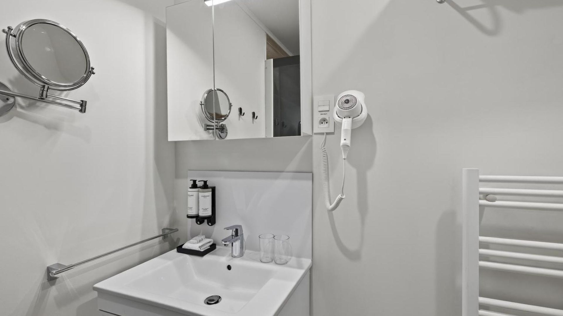 Midi 33 By Reside - New Opening Appartement Brussel
