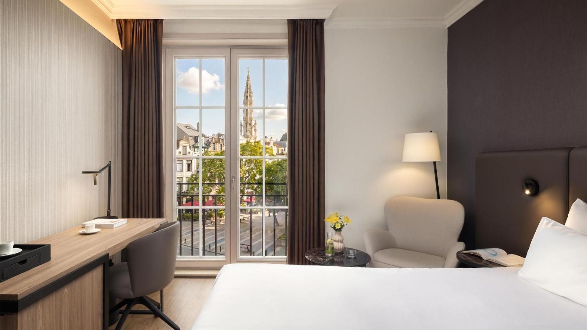 Nh Carrefour De L'europe Hotel 4*