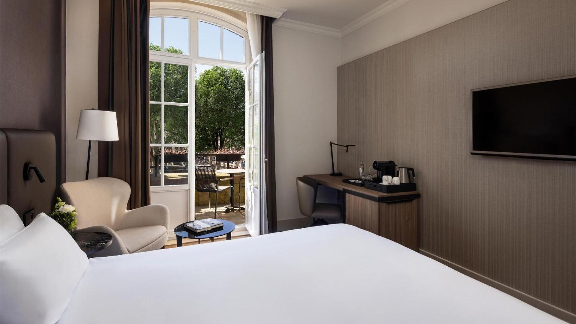 Nh Carrefour De L'europe Hotel