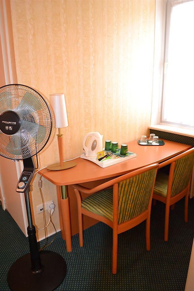 Hotel La Grande Cloche 3*