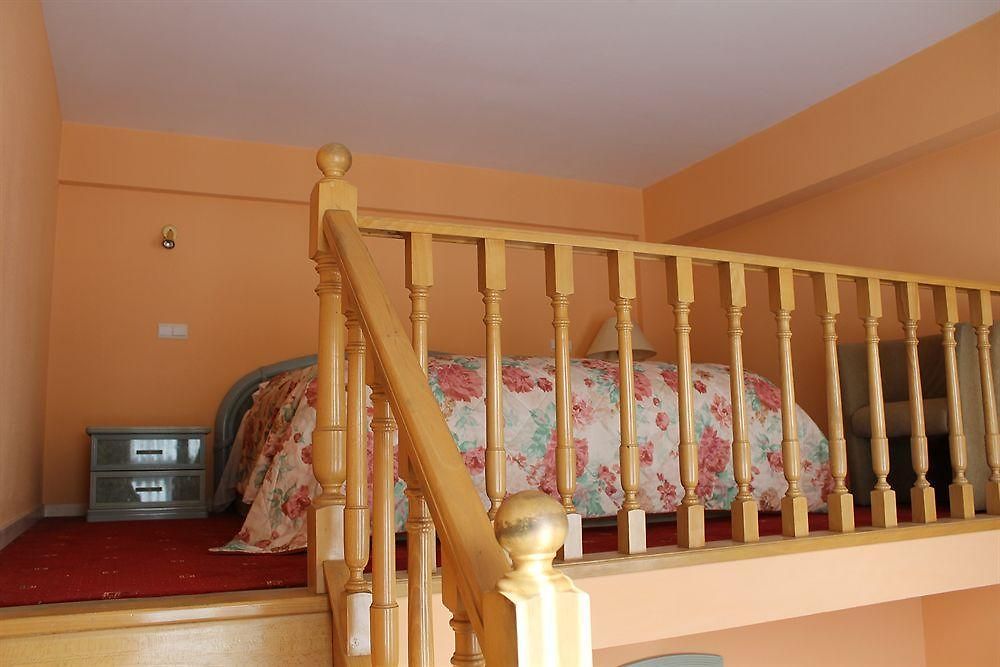 Matignon Hotel 3*