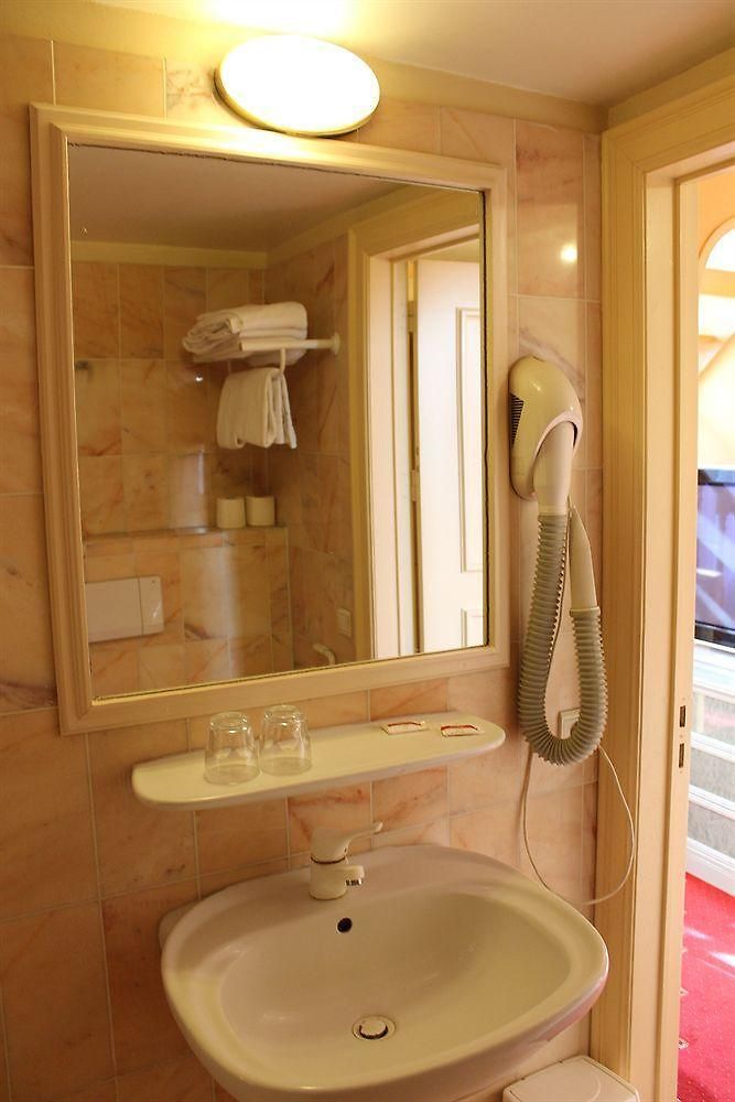 Matignon Hotel 3*