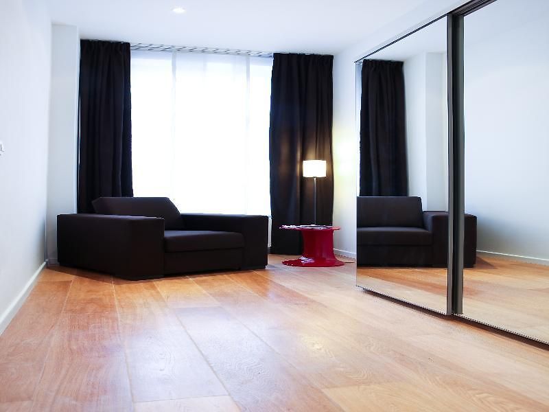 Theater 2*
