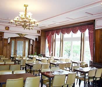 Hotel Manhattan *