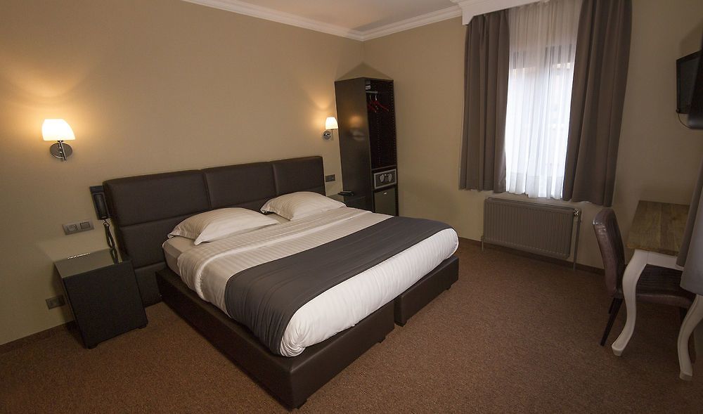Hotel Le Chantecler 2*