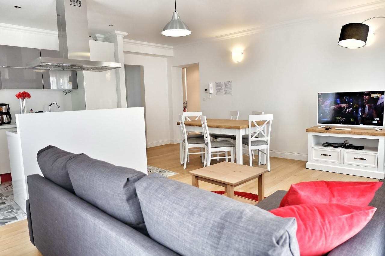 Aparthotel Apartmentsapart 3*