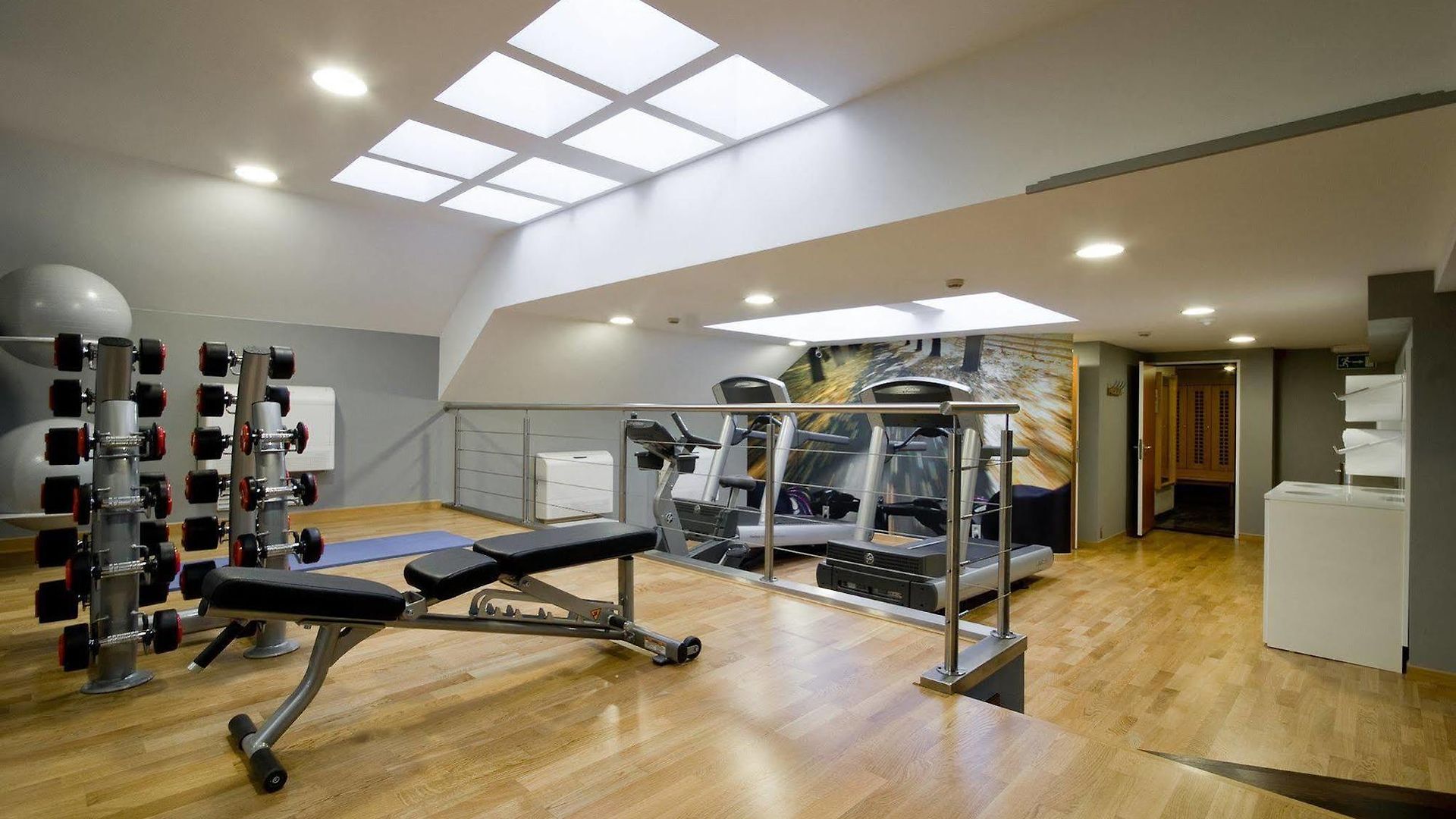 Hotel Numa Royal Galleries 4*