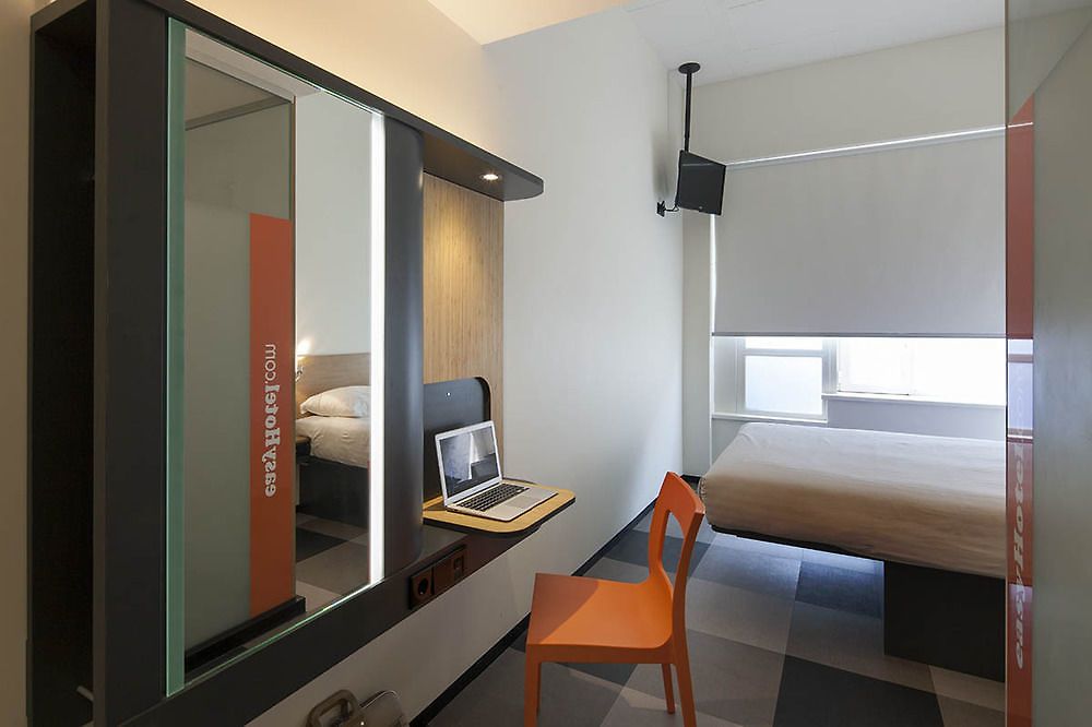 Easyhotel City Centre 3* Brussels