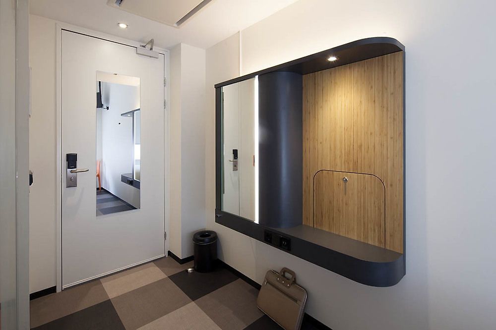 Easyhotel City Centre 3* Brussels