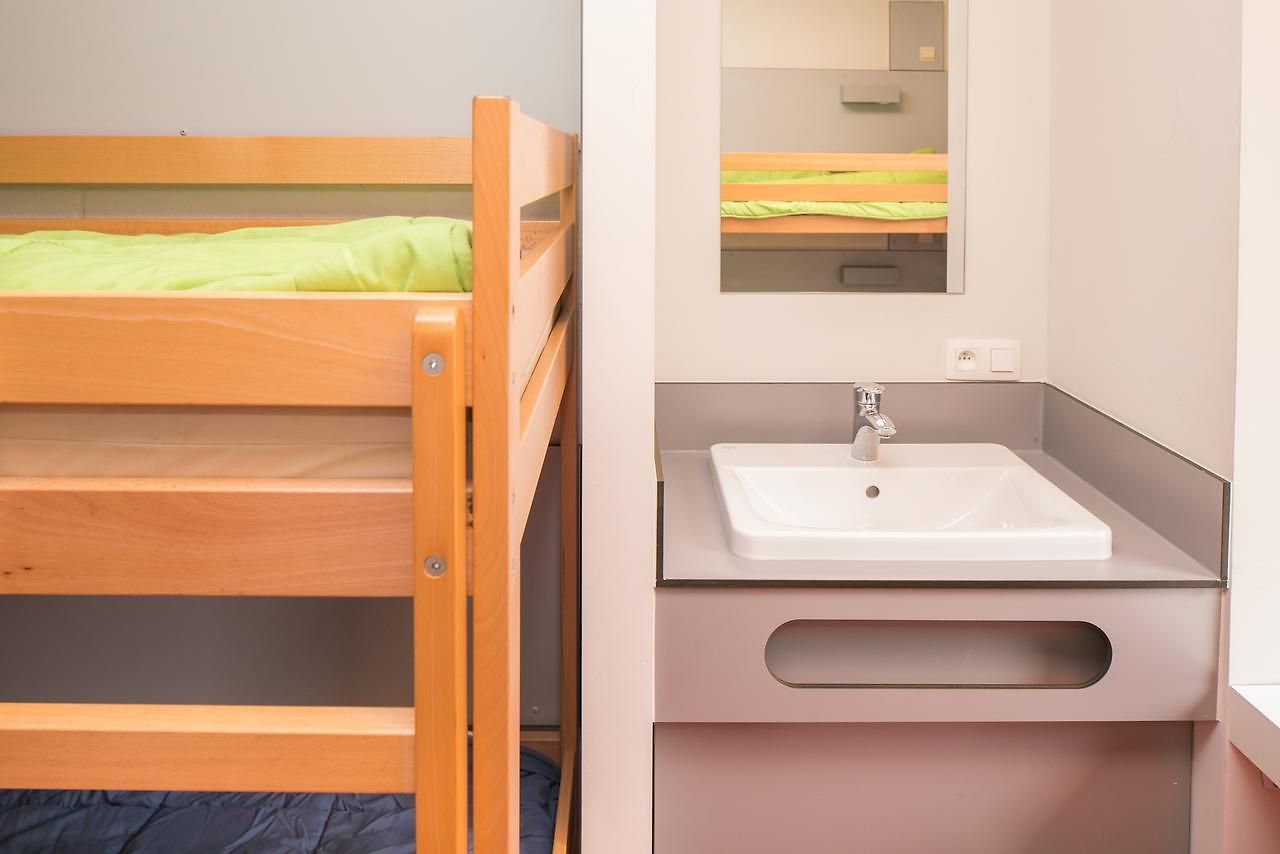 Hostel Bruegel *