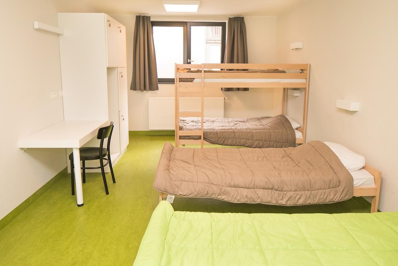 Hostel Bruegel *