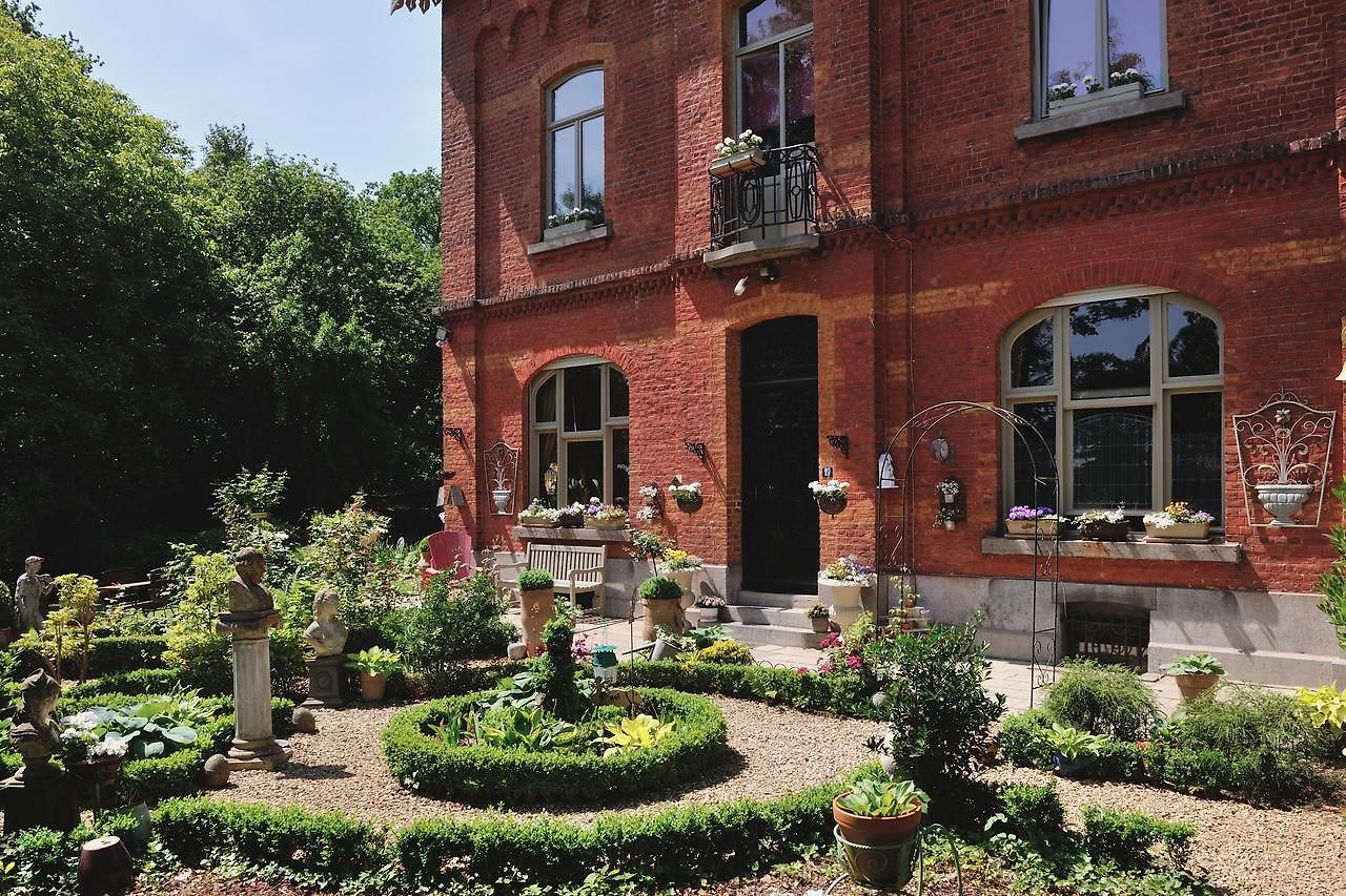 Les Taillis Bed & Breakfast *