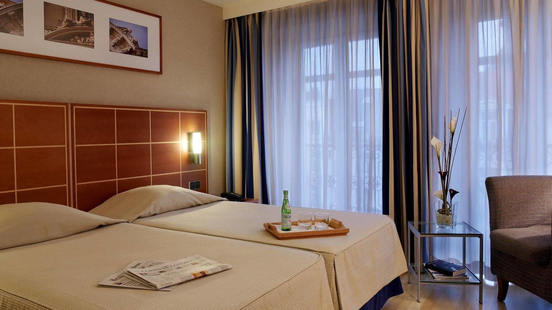 Hotel Catalonia Grand Place