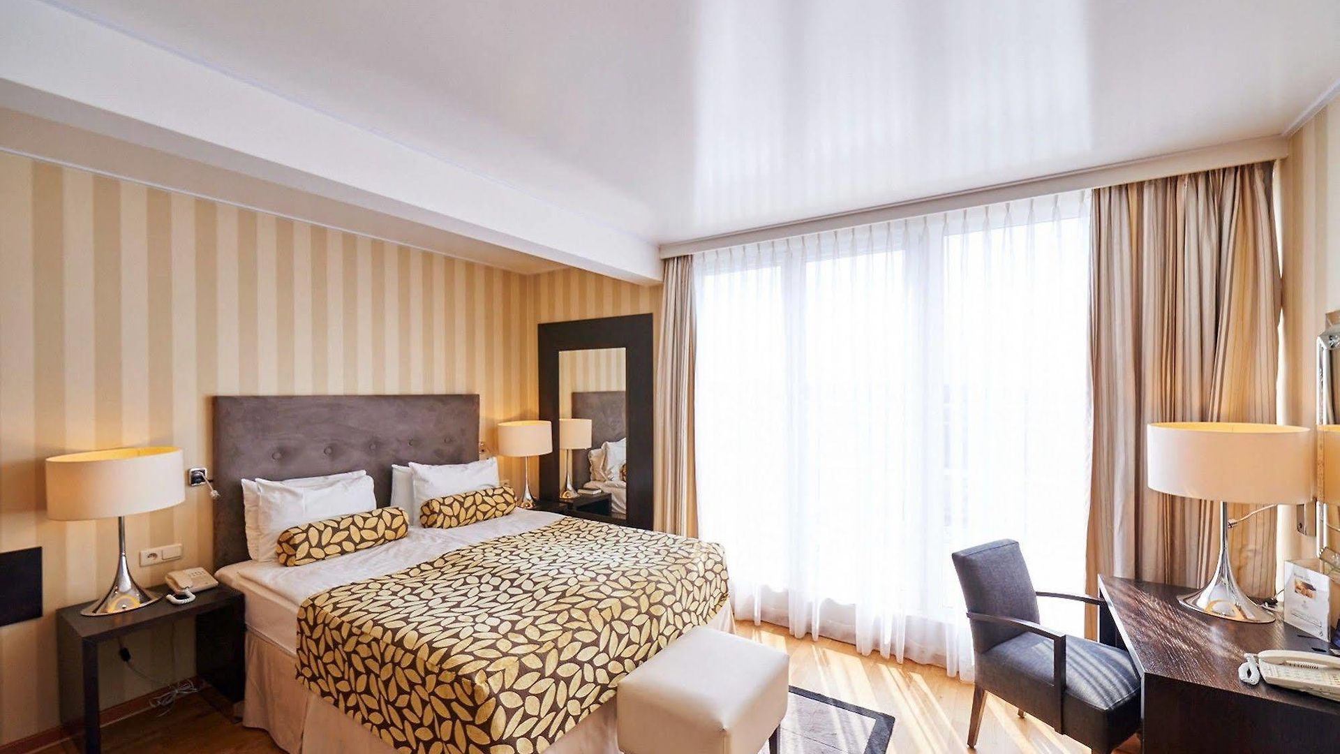Thon Bristol Stephanie 4* Brussel