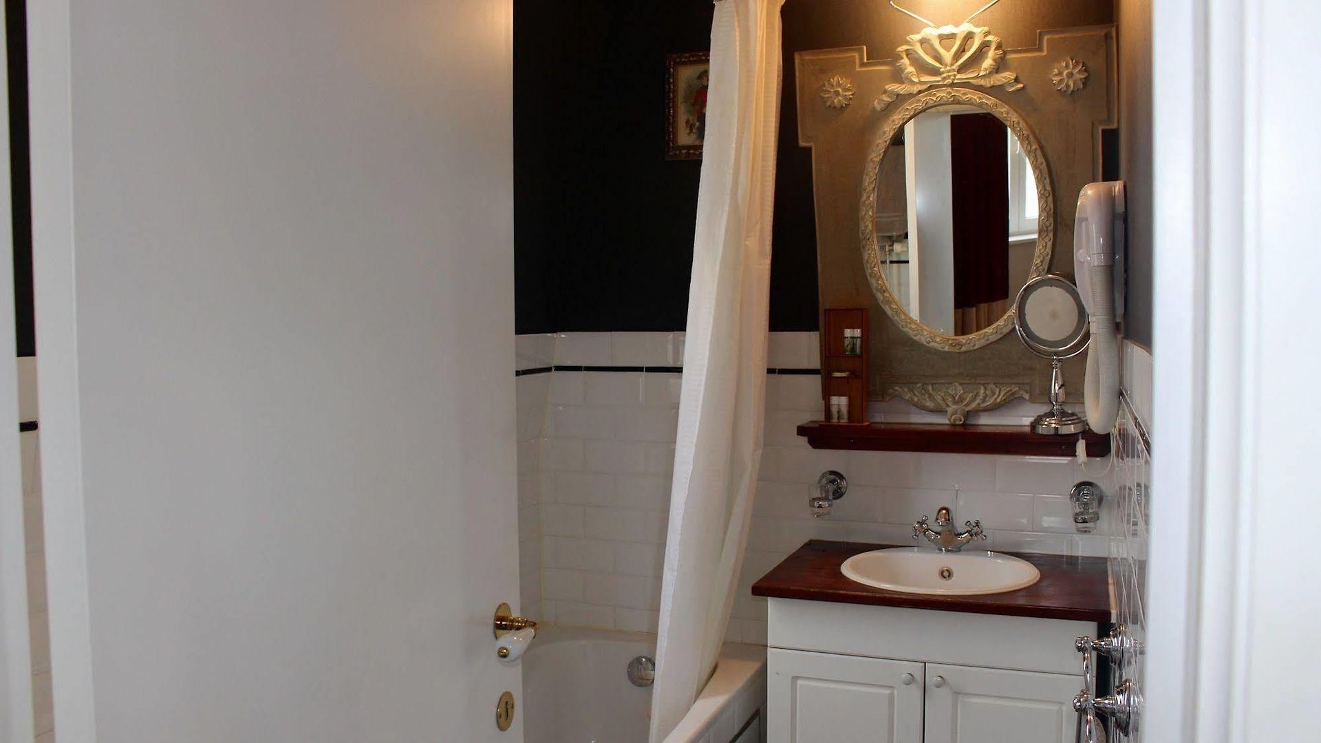 Orts Hotel 3*