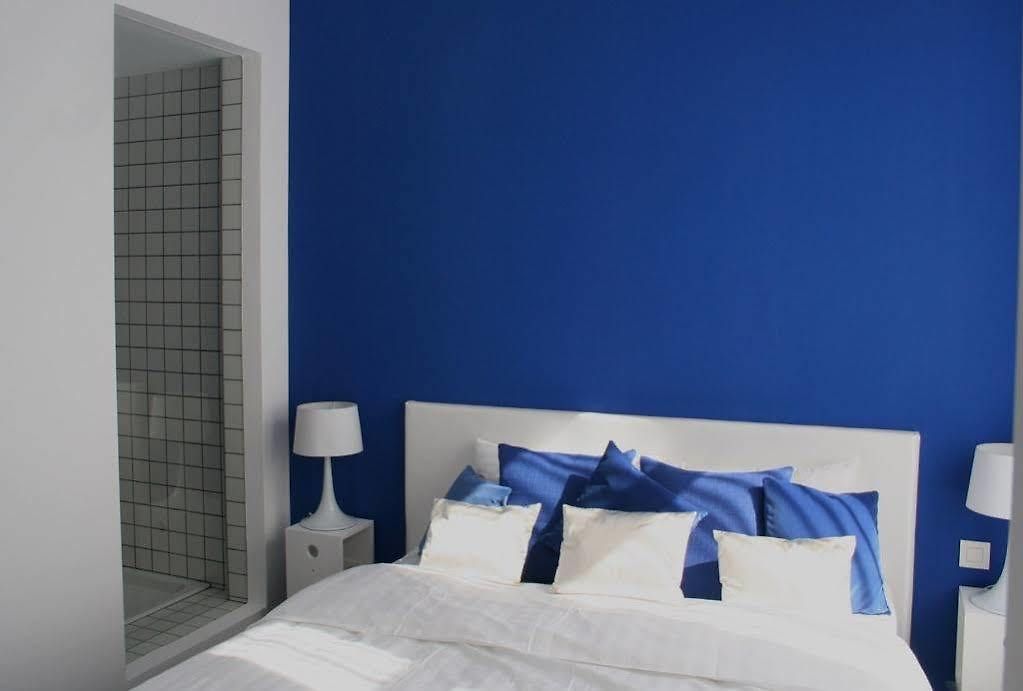 Esperance Hotel 3*