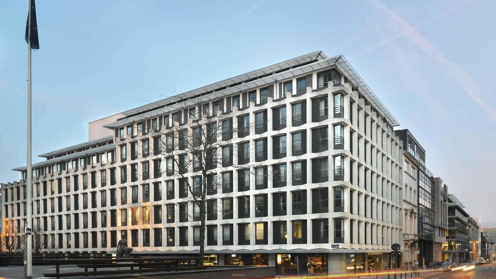 Courtyard By Marriott Eu Hotel 4*