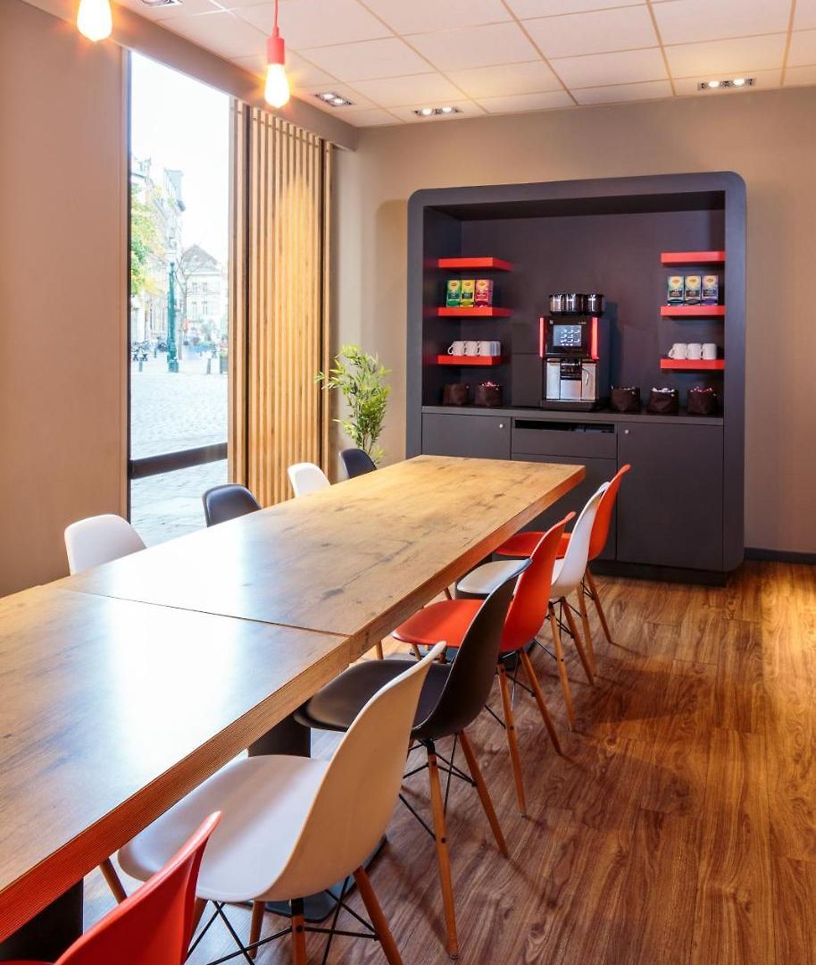 Hotel Ibis Centre 3*