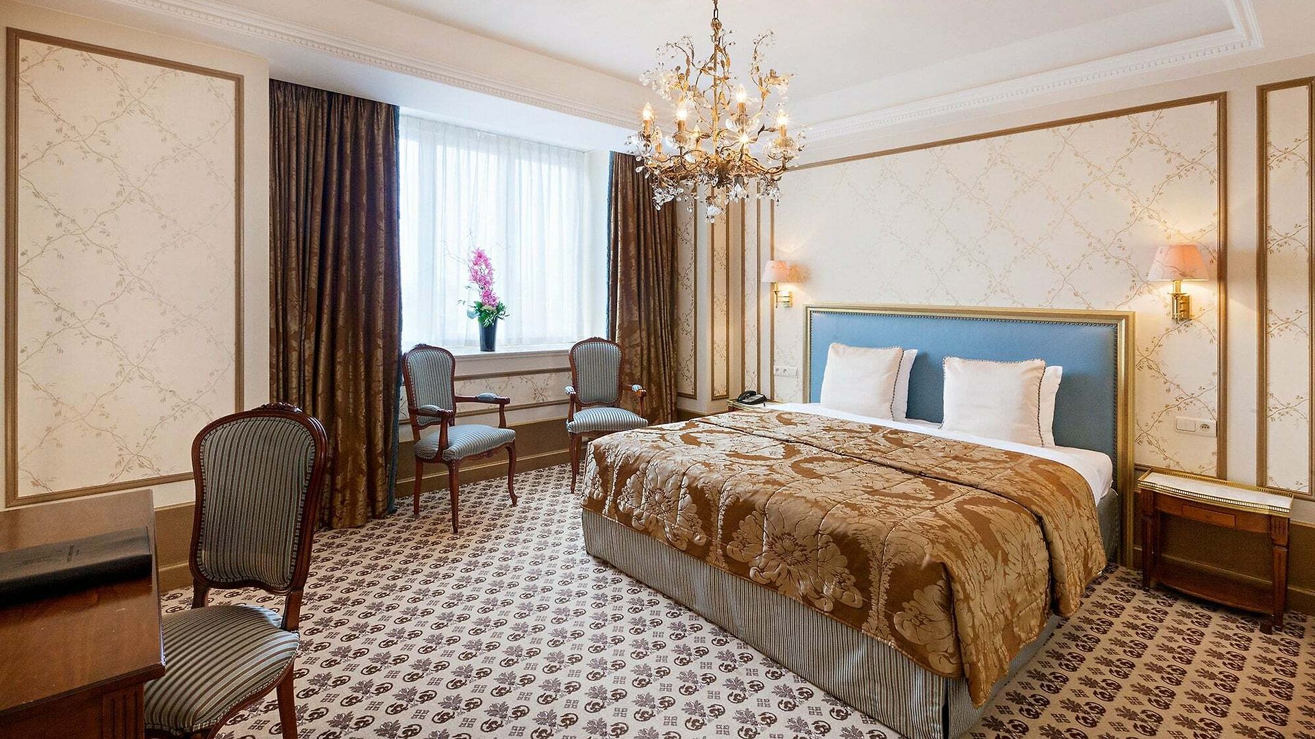 Metropole 5*