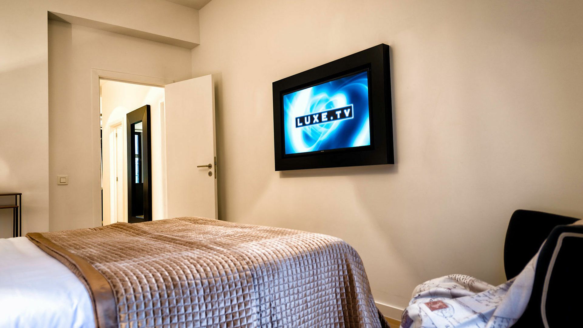 Charles - Grand Place 4*