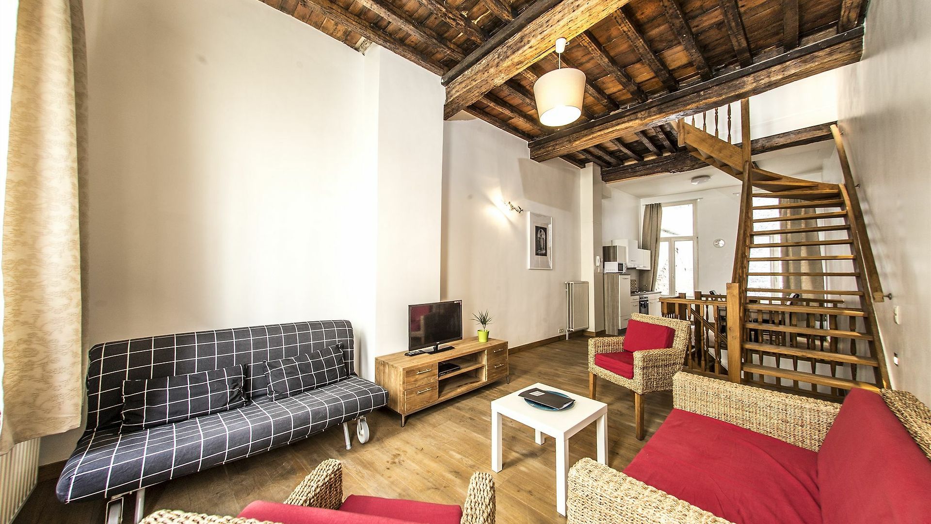 Rentbynight Aparthotel
