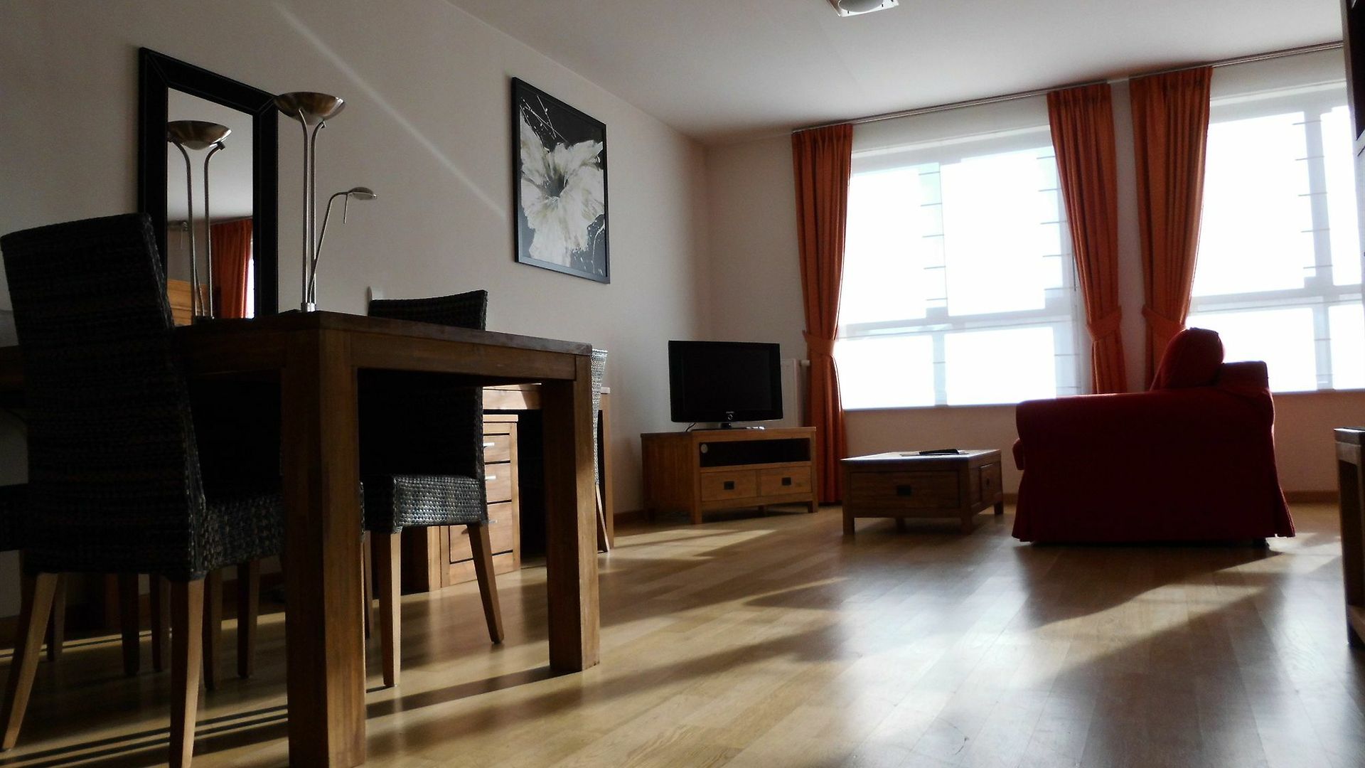 & Housingbrussels * Brussels