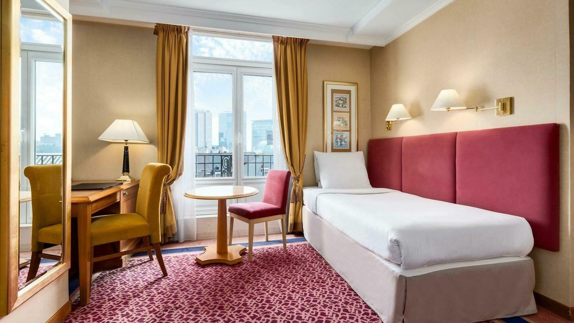 Hotel Nh Collection Centre 4*