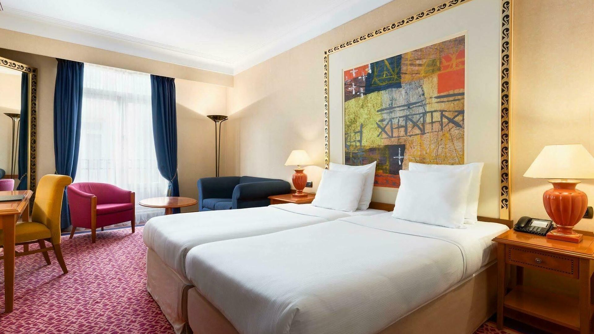 Hotel Nh Collection Centre 4*