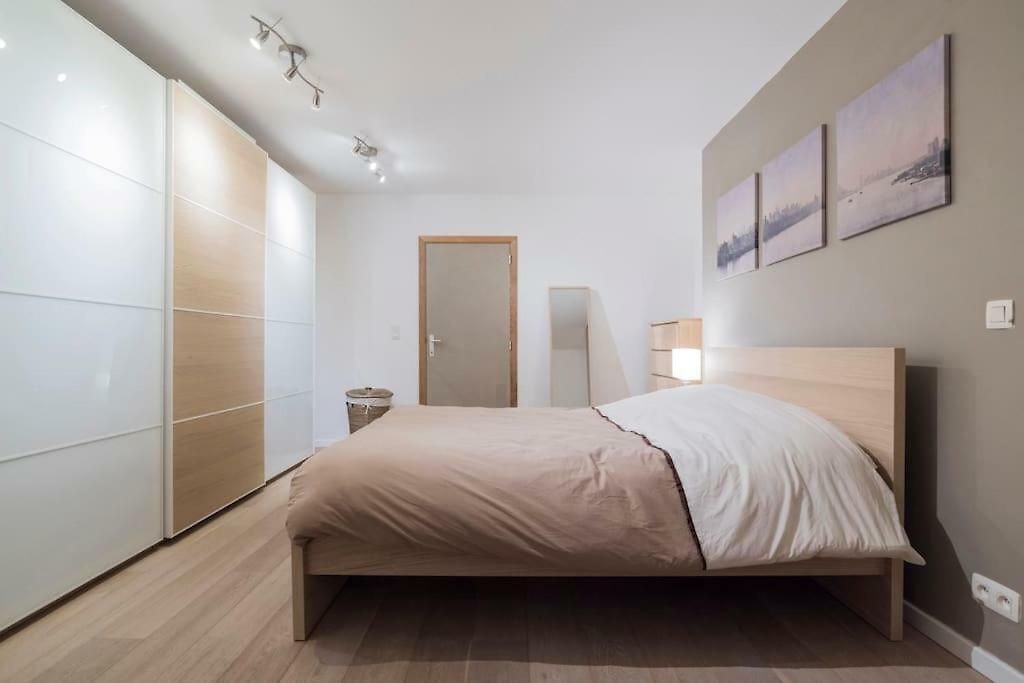 Apartment Grand Place, Only 3 Min Walk, 80M Beautiful Apartment Brussels