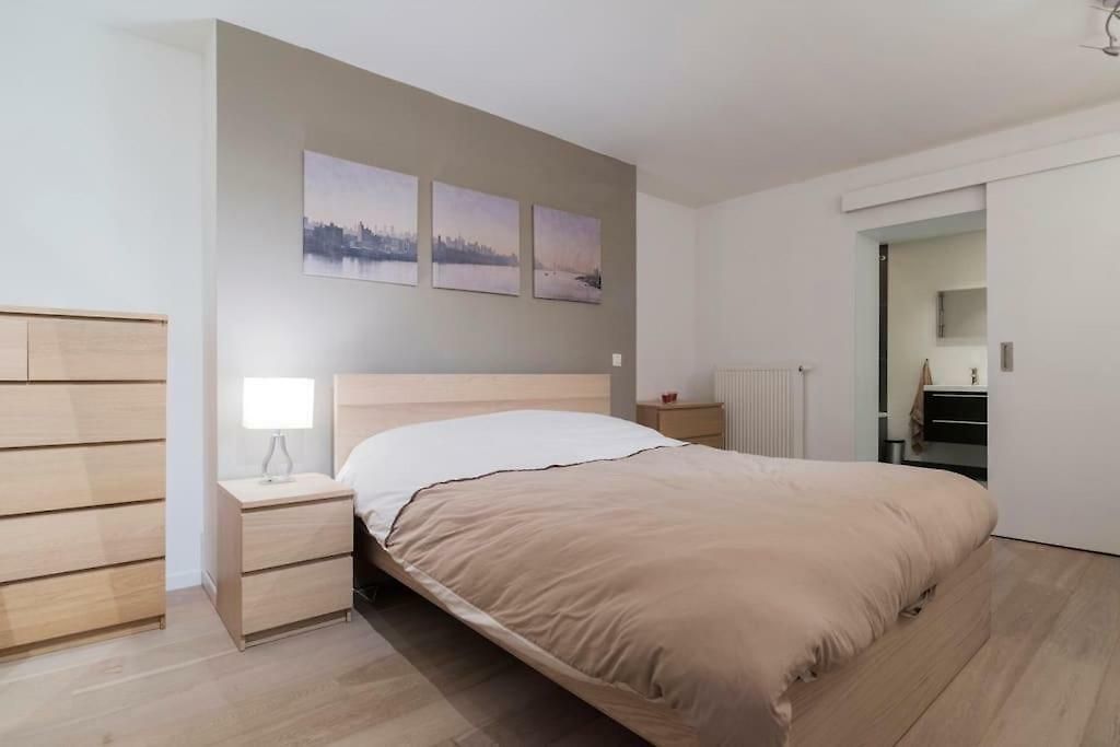 Grand Place, Only 3 Min Walk, 80M Beautiful Apartment Brussels