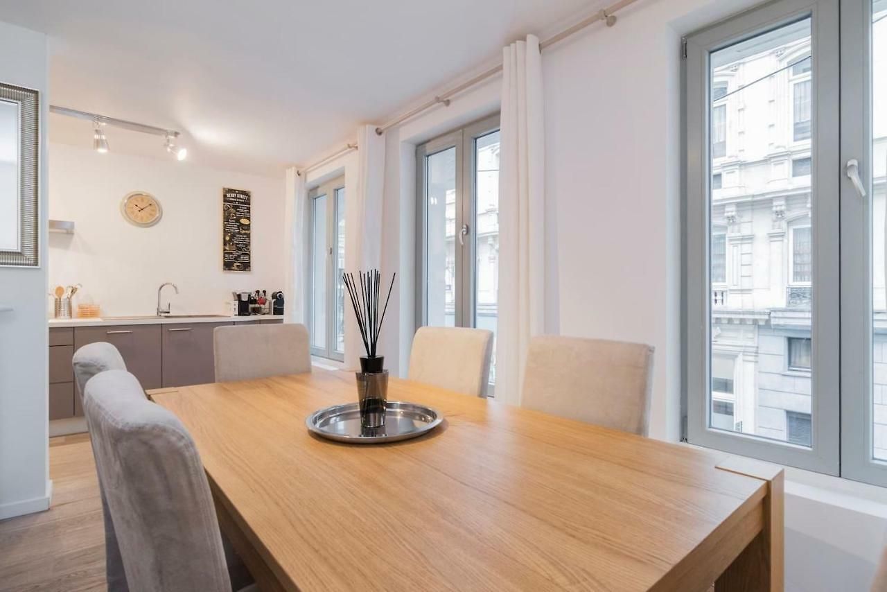 Apartment Grand Place, Only 3 Min Walk, 80M Beautiful Apartment *